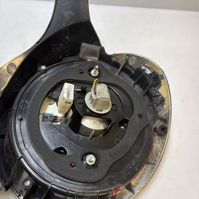 Fanale posteriore sinistro