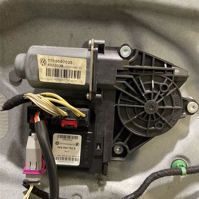 Alzacristallo elettrico porta anteriore destro