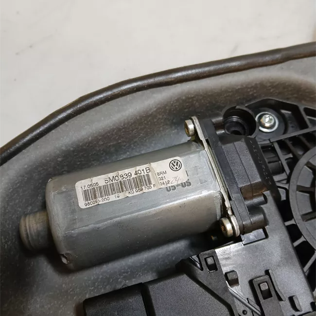 Alzacristallo elettrico porta posteriore sinistro