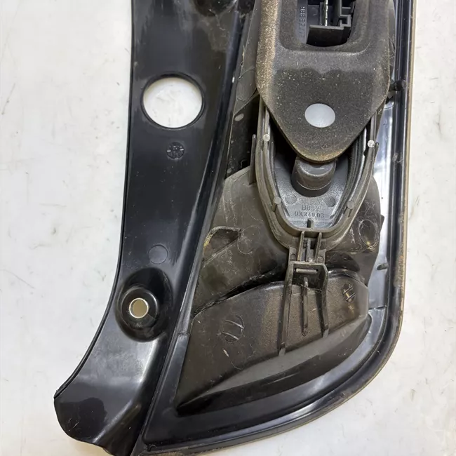 Fanale posteriore sinistro