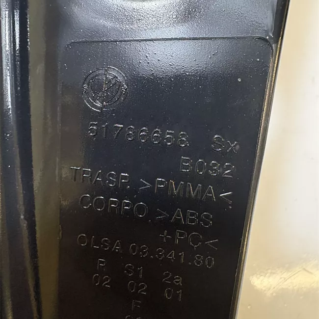 Fanale posteriore sinistro