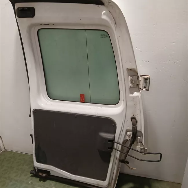 Porta carico posteriore a battente sinistra senza TERGI