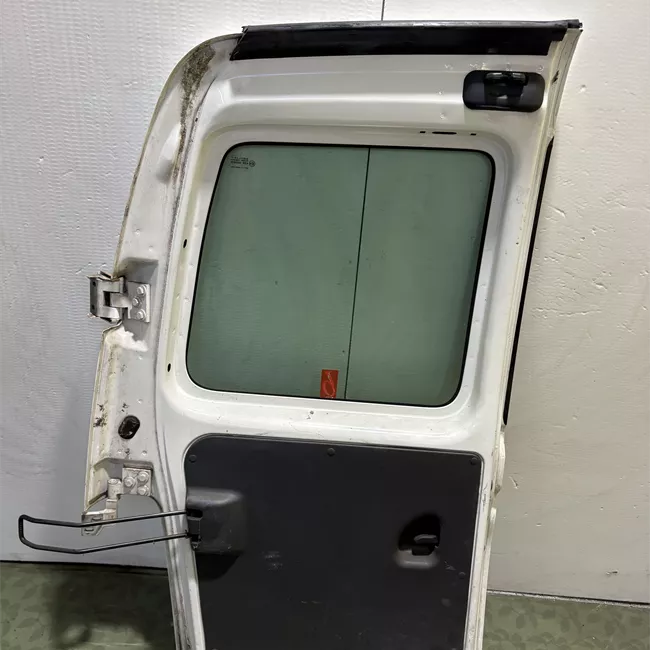 Porta carico posteriore a battente destra senza TERGI