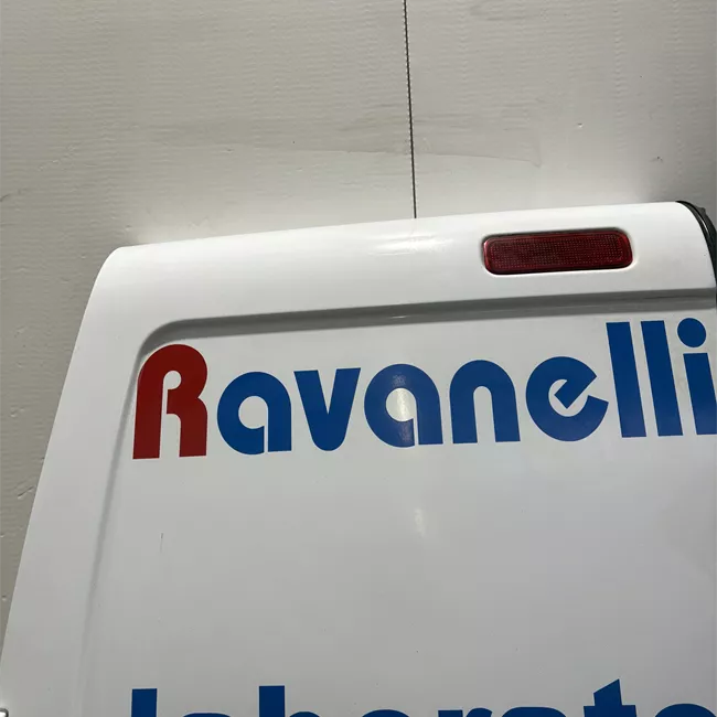 Porta carico posteriore a battente sinistra brac riteg 180°