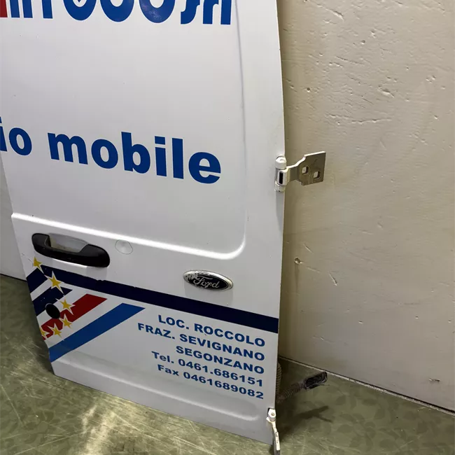 Porta carico posteriore a battente destra braccio riteg 270°