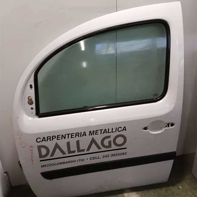 Porta anteriore sinistra