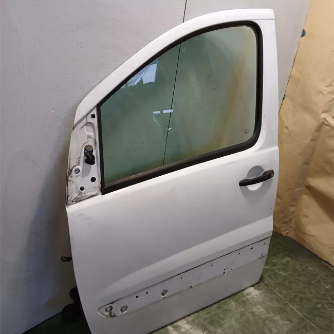 Porta anteriore sinistra