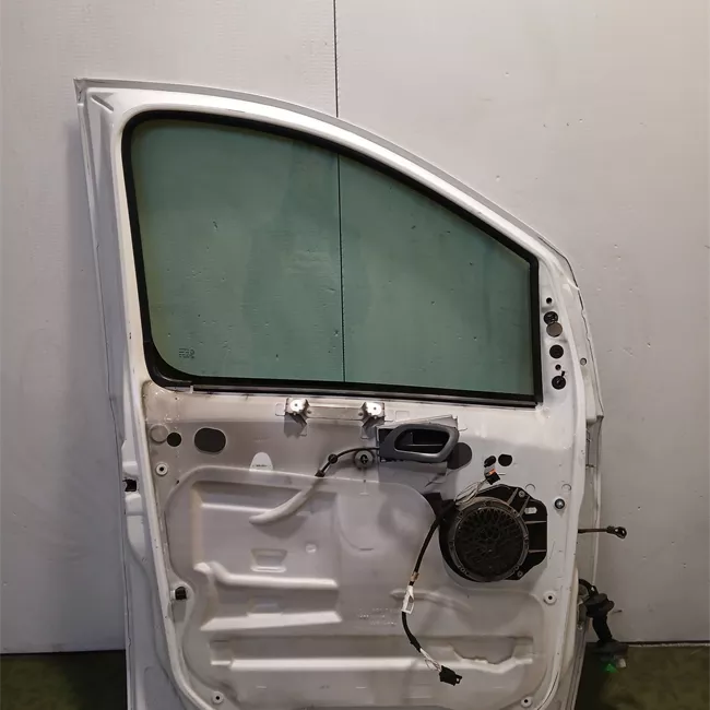 Porta anteriore sinistra