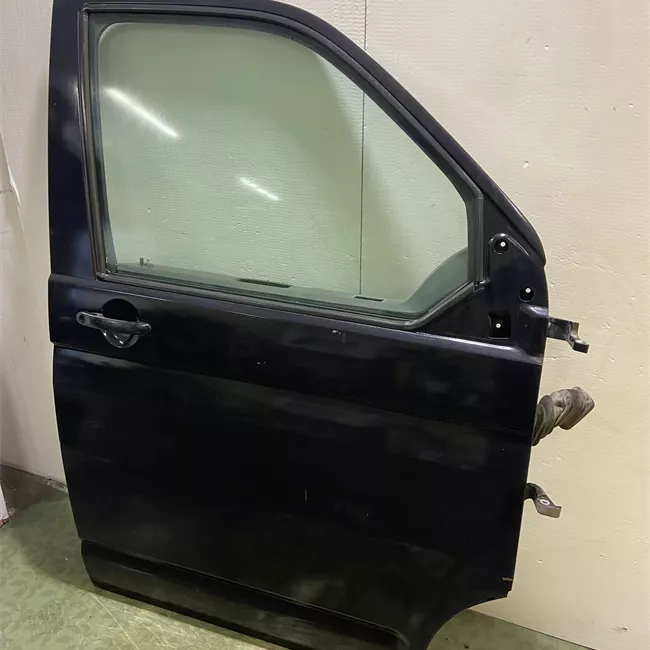 Porta anteriore destra