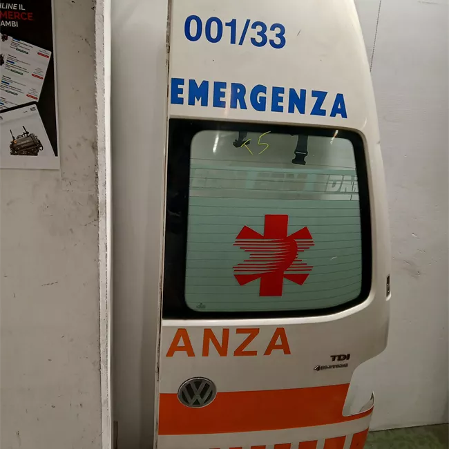 Porta carico posteriore a battente destra