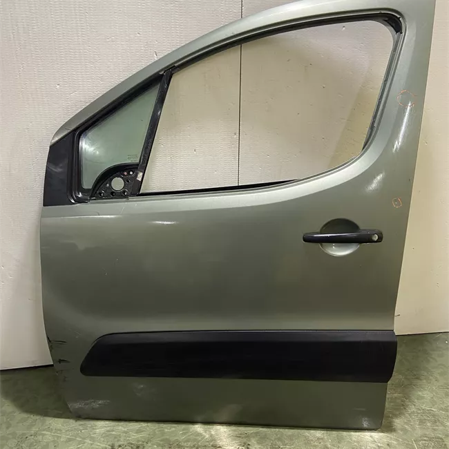 Porta anteriore sinistra