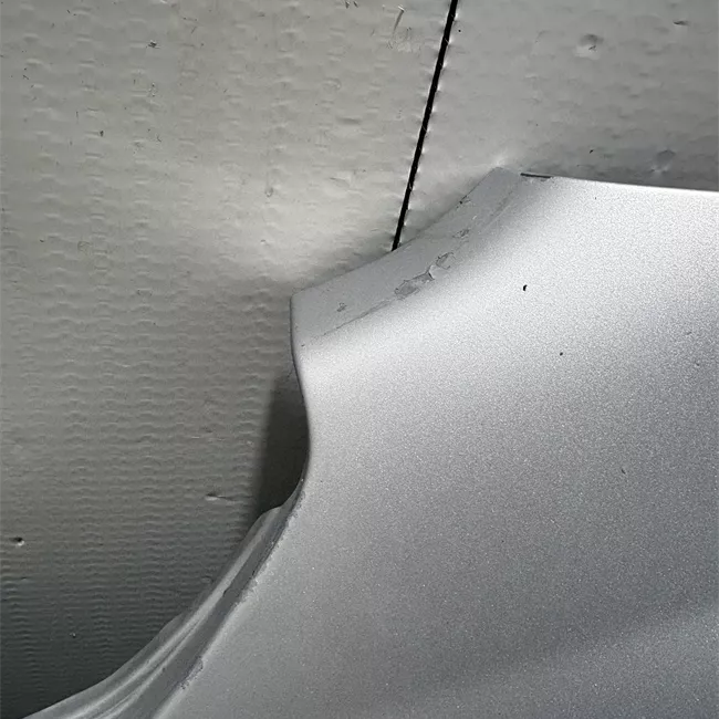 Parafango anteriore sinistro con fanalino laterale