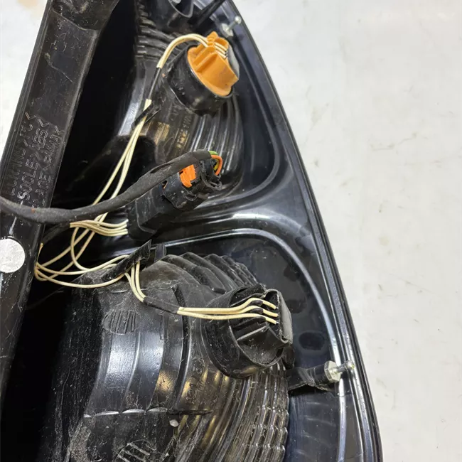 Fanale posteriore sinistro