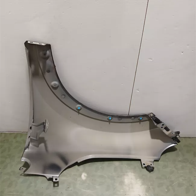 Parafango anteriore destro