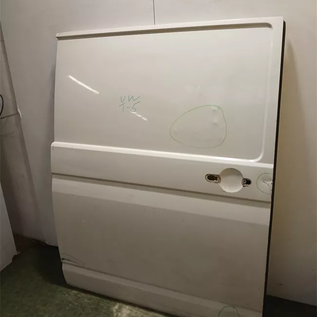 Porta posteriore destra con chiusura centralizzata