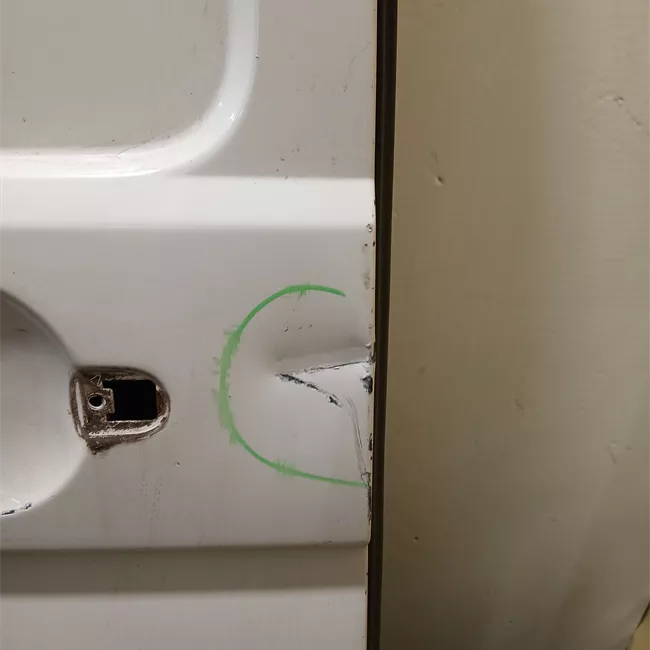 Porta posteriore destra con chiusura centralizzata