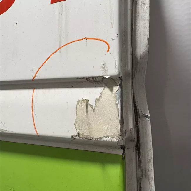 Porta carico posteriore a battente sinistra Lamierata