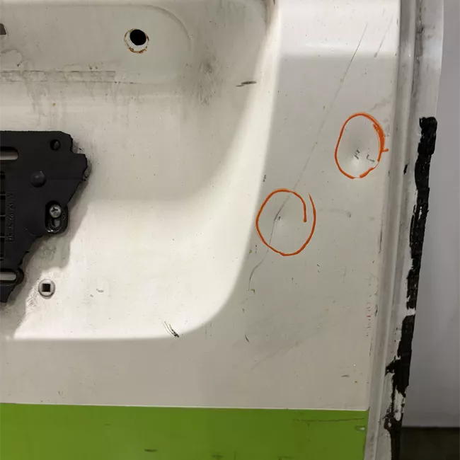 Porta carico posteriore a battente sinistra Lamierata