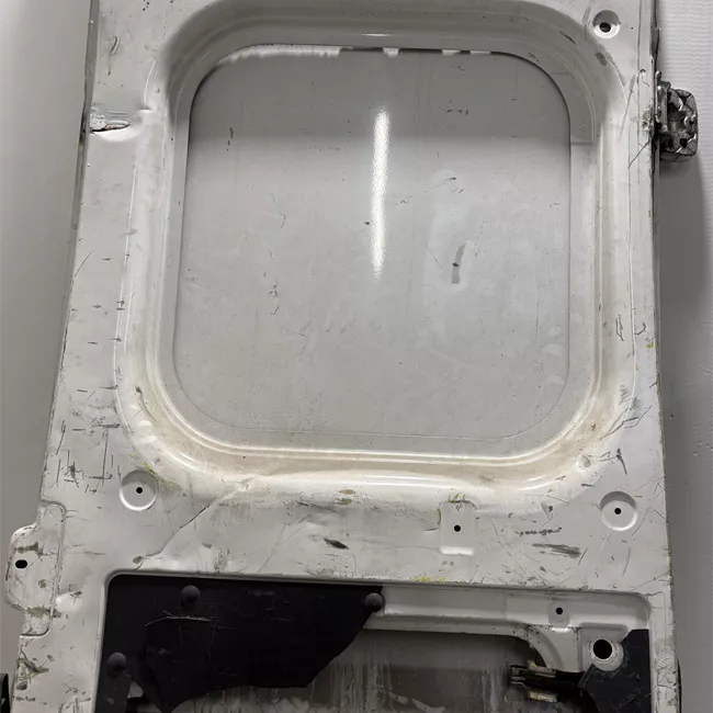 Porta carico posteriore a battente sinistra Lamierata