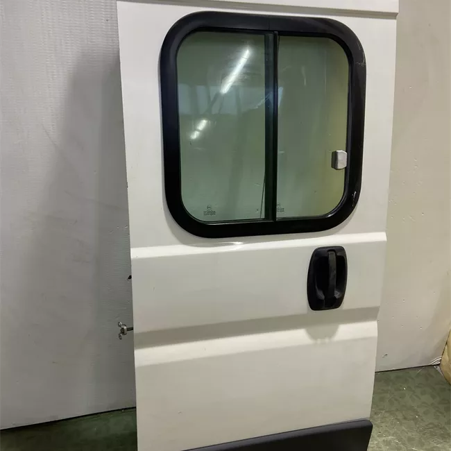 Porta posteriore destra