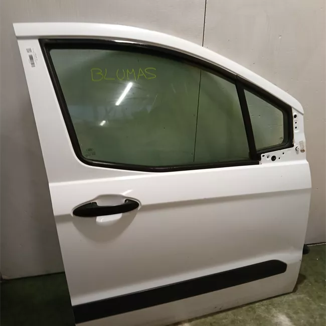 Porta anteriore destra