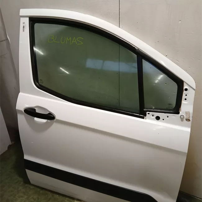 Porta anteriore destra