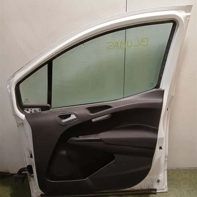 Porta anteriore destra