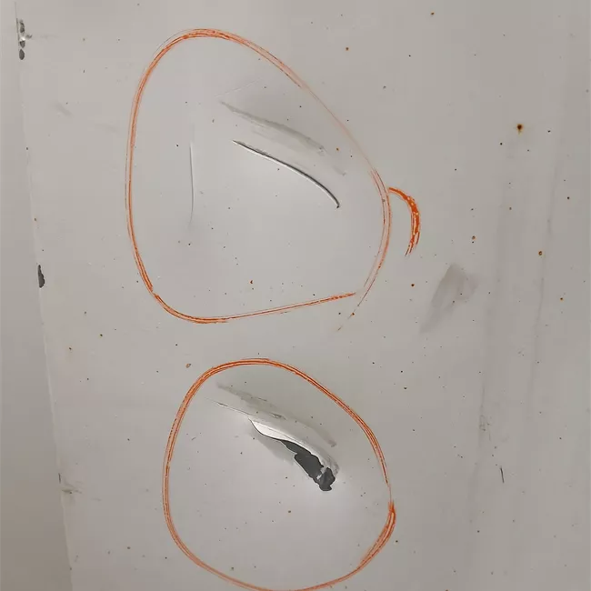 Porta carico posteriore a battente sinistra