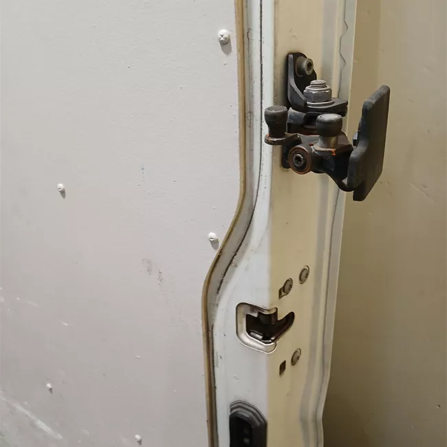 Porta posteriore destra