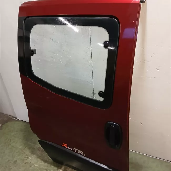 Porta posteriore destra