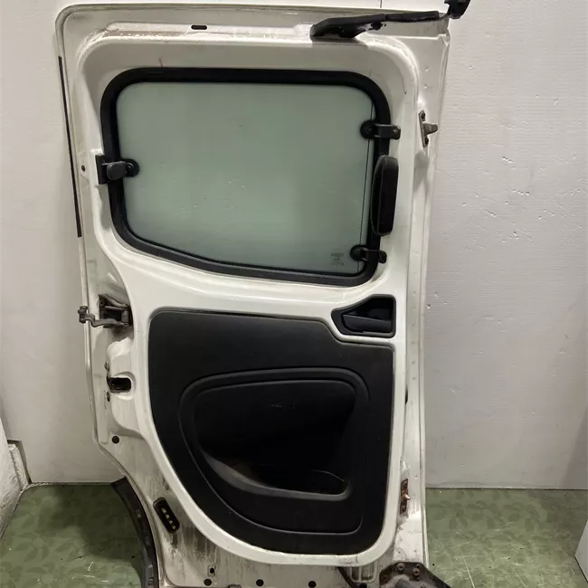 Porta posteriore sinistra