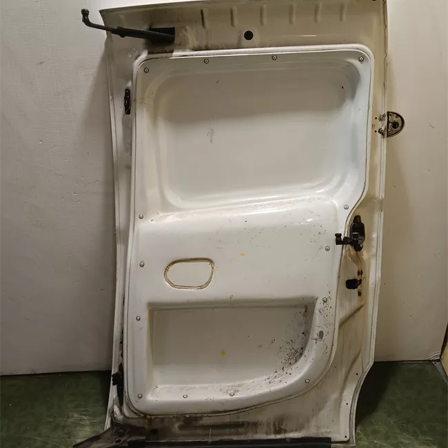 Porta posteriore destra