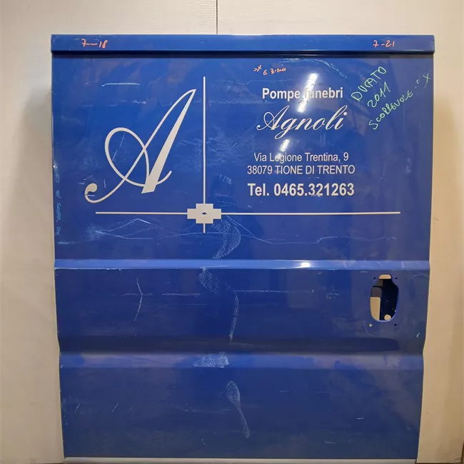 Porta posteriore destra