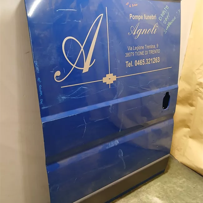 Porta posteriore destra