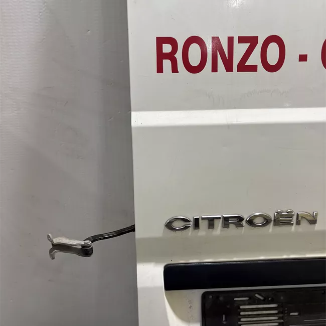 Porta carico posteriore a battente sinistra Lamierata