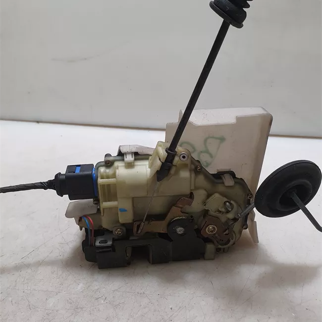 Serratura porta anteriore destra