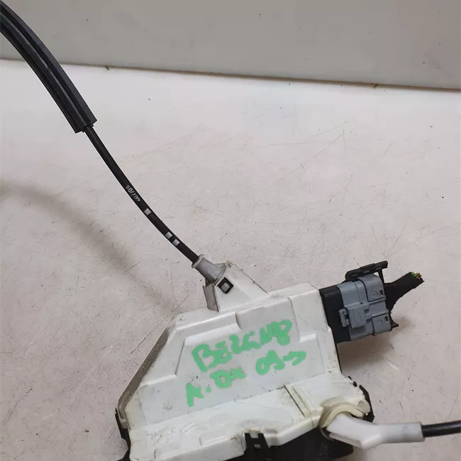 Serratura porta anteriore destra con chiusura singola