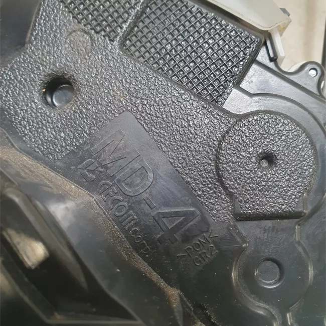 Serratura porta anteriore destra con chiusura centralizzata