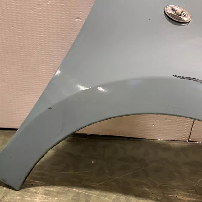 Parafango anteriore destro