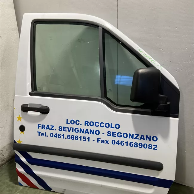 Porta anteriore destra