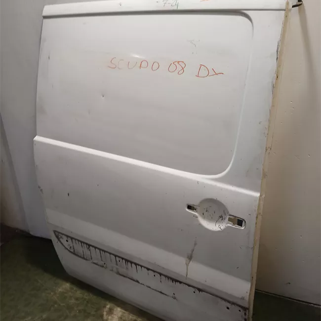 Porta posteriore destra