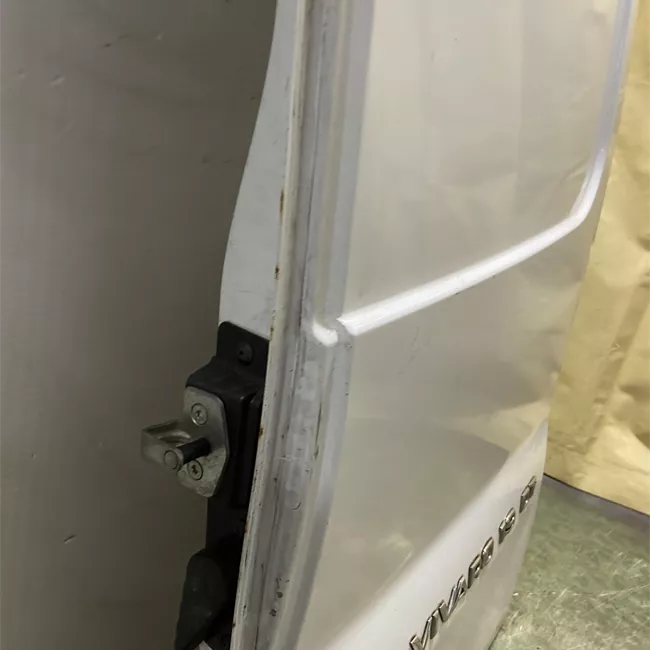 Porta posteriore destra