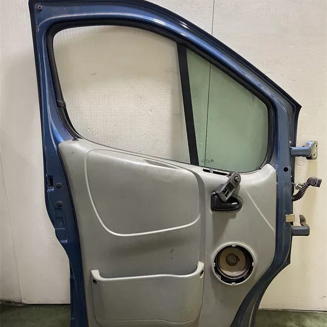 Porta anteriore sinistra