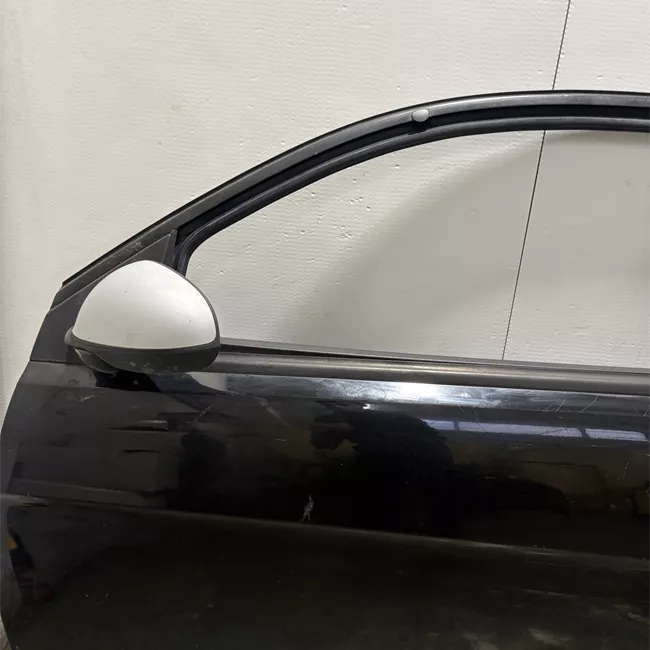 Porta anteriore sinistra