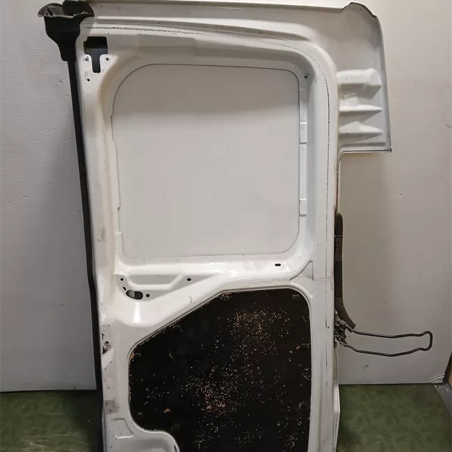 Porta carico posteriore a battente sinistra Lamierata