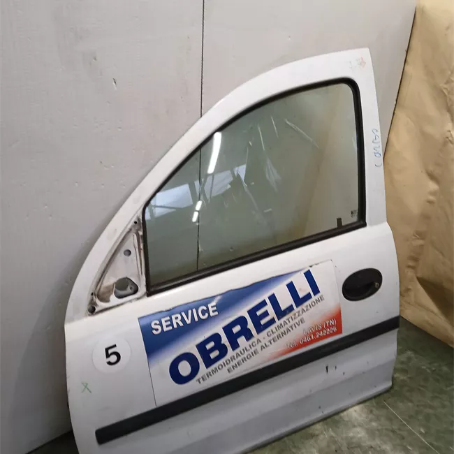 Porta anteriore sinistra