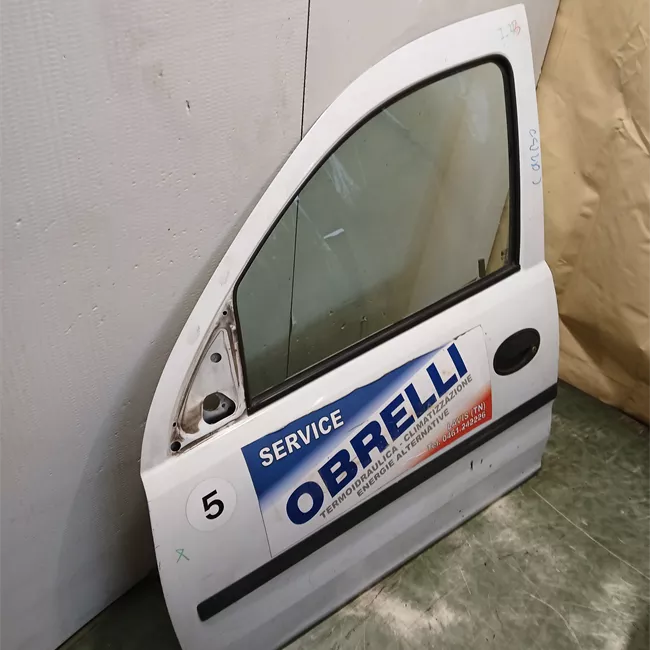 Porta anteriore sinistra