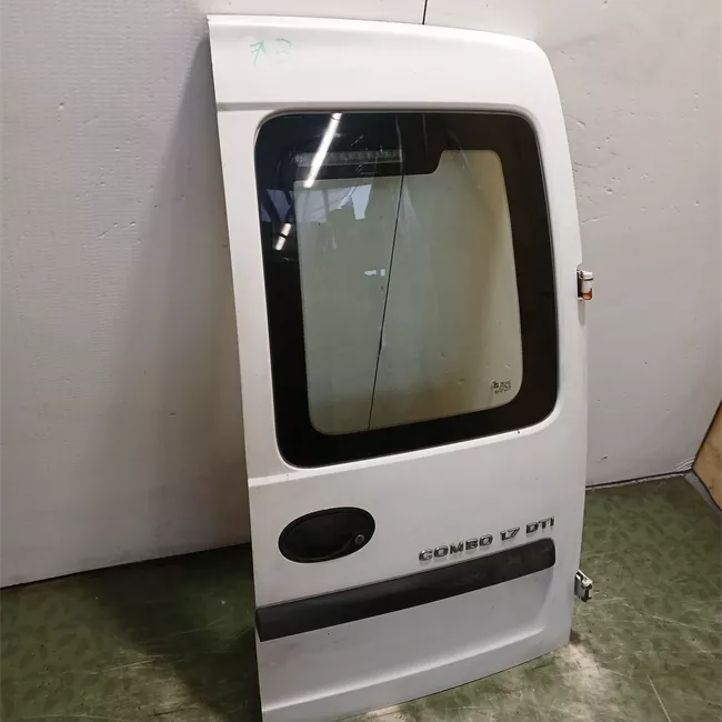 Porta carico posteriore a battente destra con fori tergicristallo posteriore