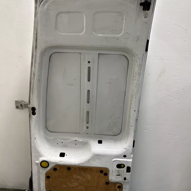 Porta carico posteriore a battente destra braccio riteg 270°