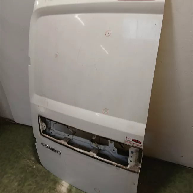 Porta carico posteriore a battente sinistra